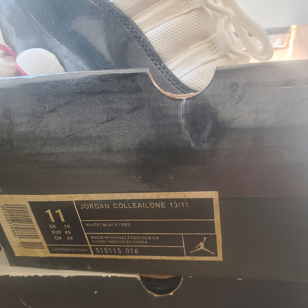 FINAL PRICE RED AND BLACK JORDANS